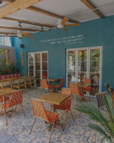 Servicios Hotel Librería El Cafe del Pombal Servicios Hotel Librería El Cafe del Pombal